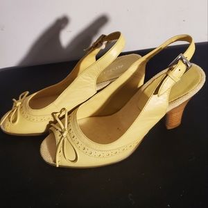 Aerosoles peek-a-boo toe heels sz 5.5